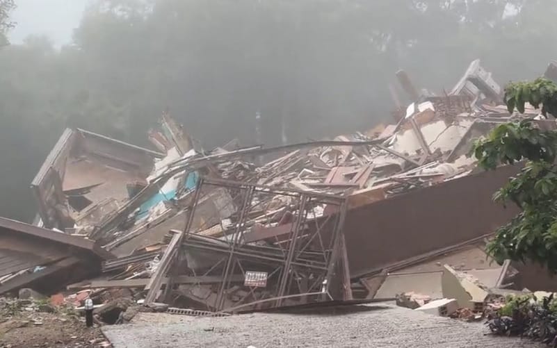 Prédio desaba em Gramado após rachaduras no solo da cidade Misto Brasil