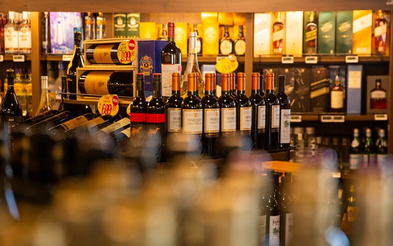Supermercados do DF fazem promoção de seis rótulos de vinho