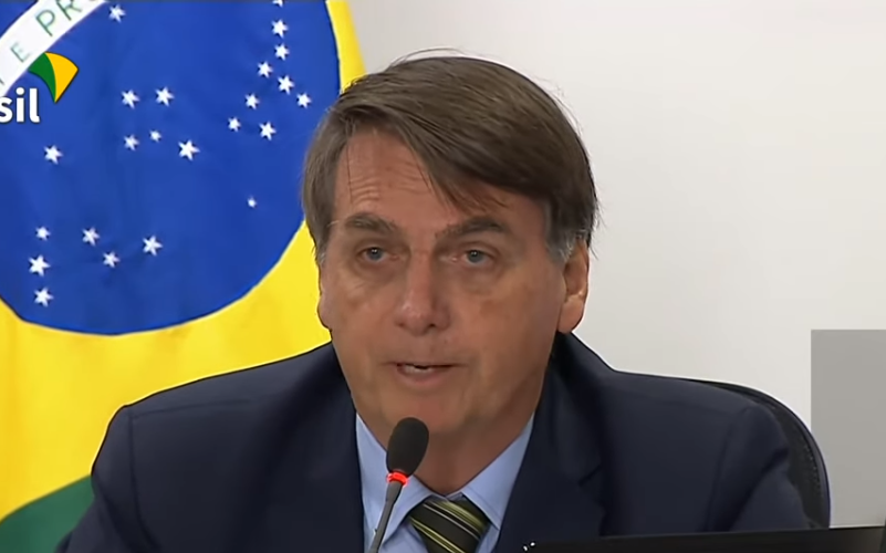 Jair Bolsonaro diz que instituições devem seguir o povo