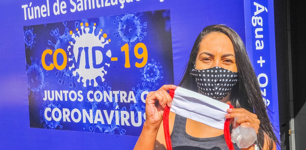 A ex-atleta de vôlei Maria Isabel Tavares na ação que incentivou o uso de máscaras de proteção facial no Parque da Cidade/Joel Rodrigues/Agência Brasília