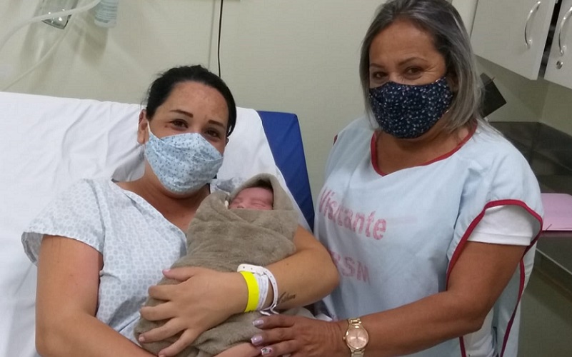 Bebê Ravi máe Jeisy Misto Brasília