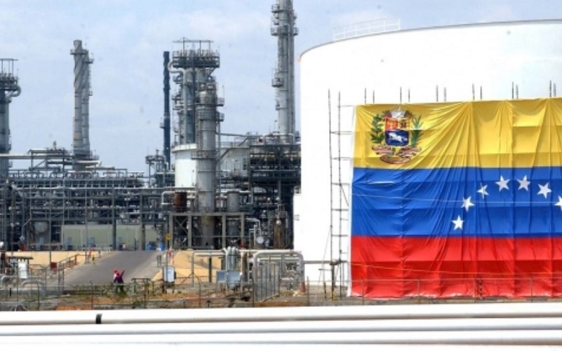 Navios russos passaram quatro dias atracados na Venezuela