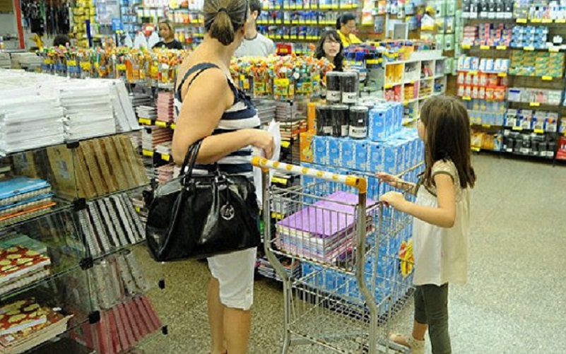 Supermercado compras família Misto Brasília