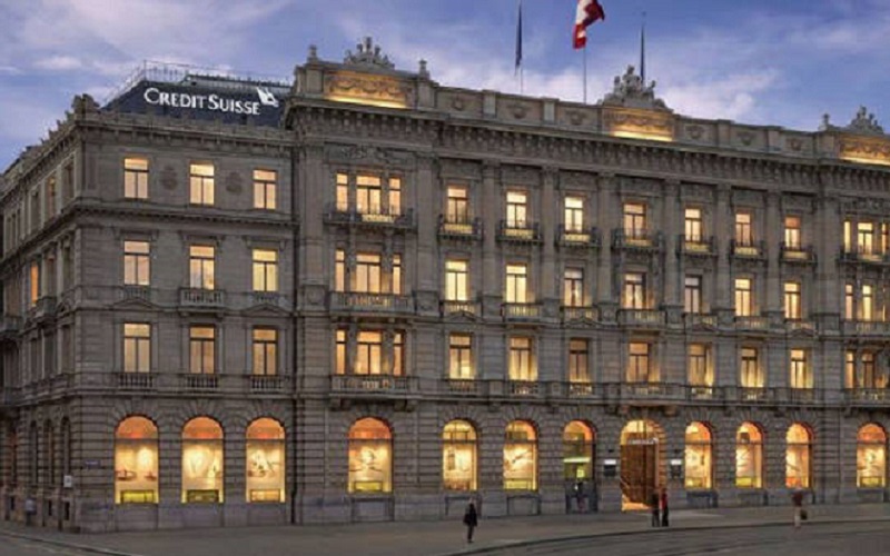 Banco suíço UBS compra o enfraquecido Credit Suisse