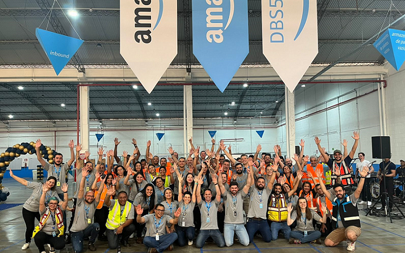 Amazon inaugura estação de entregas no Distrito Federal Misto Brasil