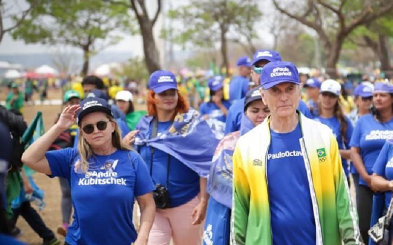 Paulo Octávio caminhada candidato DF Misto Brasília