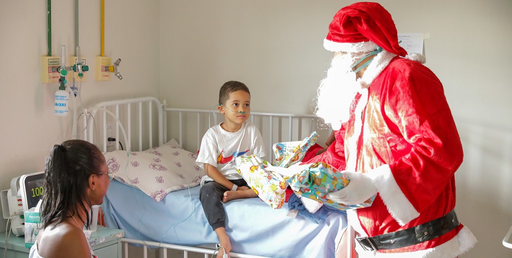 Papai Noel fez uma surpresa para os pacientes do Hospital Regional de Planaltina/Toni Oliveira/Agência Brasília