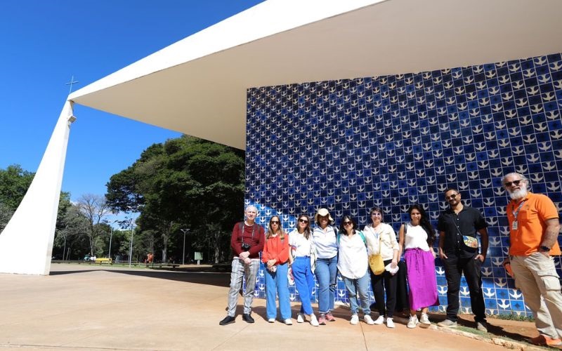 Igrejinha Brasília DF visita de jornalistas Misto Brasília