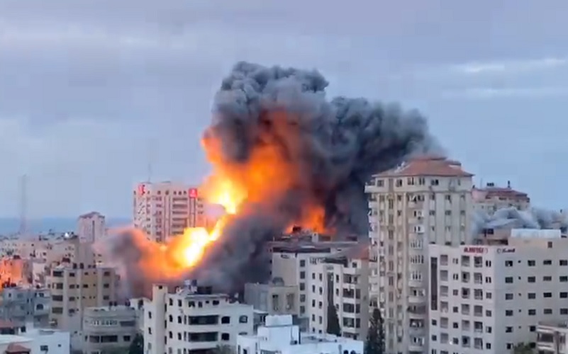 Israel ataca a Faixa de Gaza palestina Misto Brasília