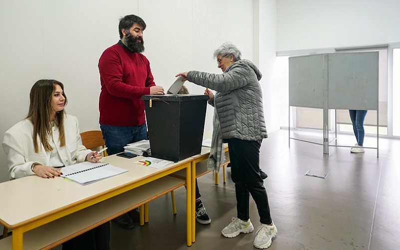 Projeções dão vitória à Aliança Democrática nas eleições de Portugal