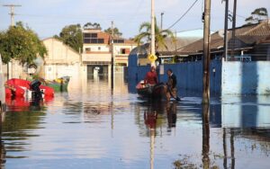 Resgate enchente Rio Grande do Sul Misto Brasil