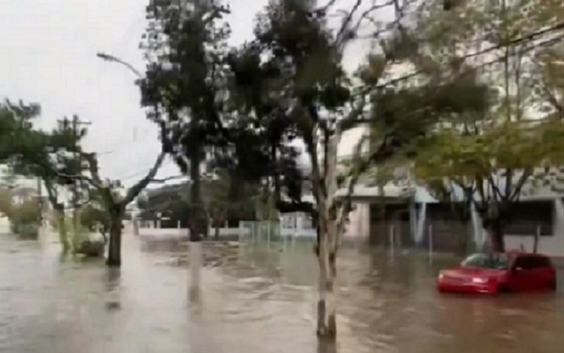 Chuva traz novas preocupações em Porto Alegre, Pelotas e Rio Grande
