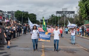 Sobradinho desfile cívico DF Misto Brasil