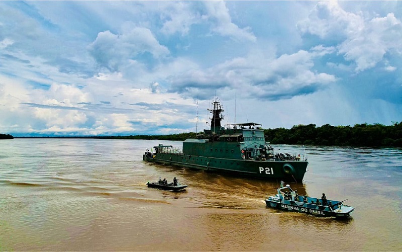 Marinha operaçào contra o garimpo Roraima Misto Brasil